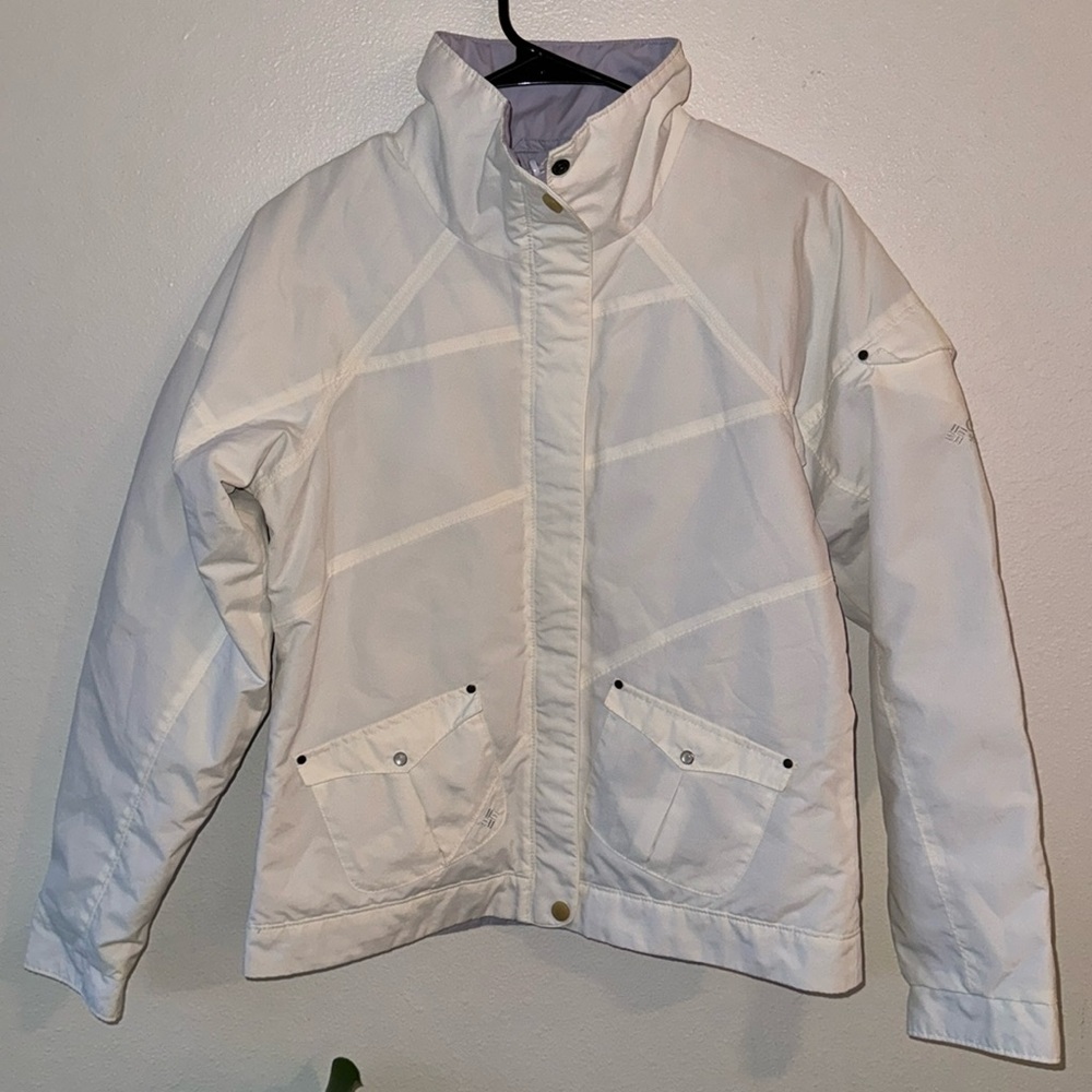 **DONATING** Columbia Women’s Reversible Lightweight Winter Jacket